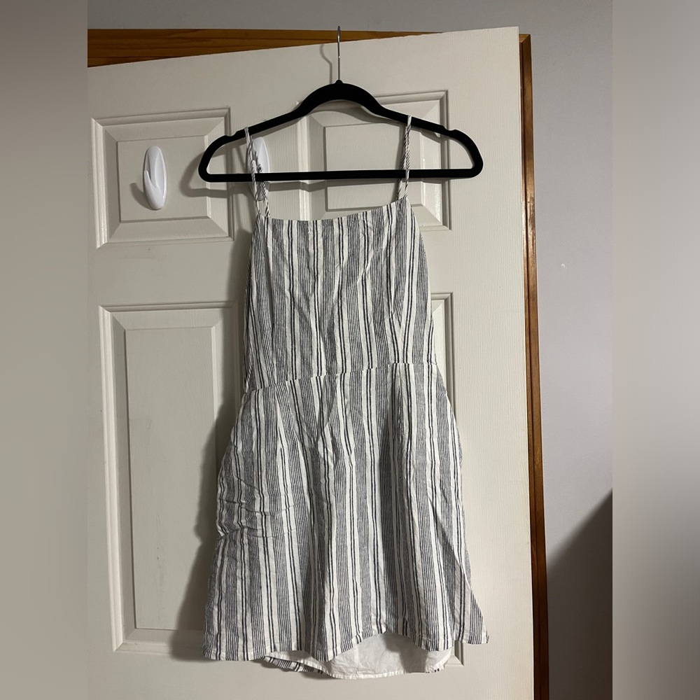 GARAGE: Short Striped White and Black Dress!